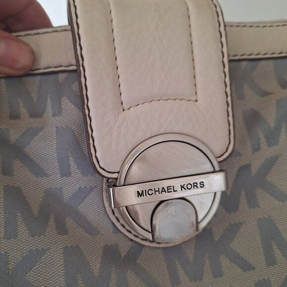 Michael Kors monogram‎ canvas leather large tote bag - Picture 8 of 16